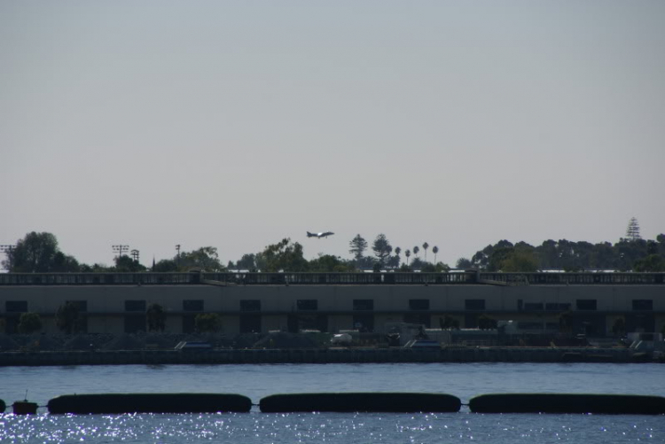 HFC : Thăm hàng không mẫu hạm USS MIDWAY ở San Diego / California