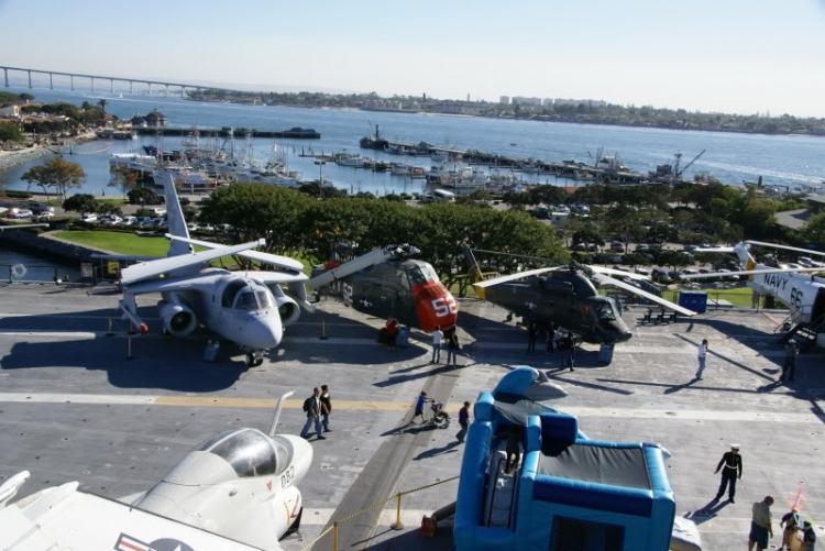 HFC : Thăm hàng không mẫu hạm USS MIDWAY ở San Diego / California