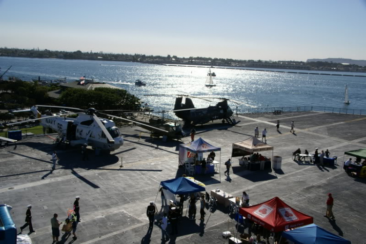 HFC : Thăm hàng không mẫu hạm USS MIDWAY ở San Diego / California