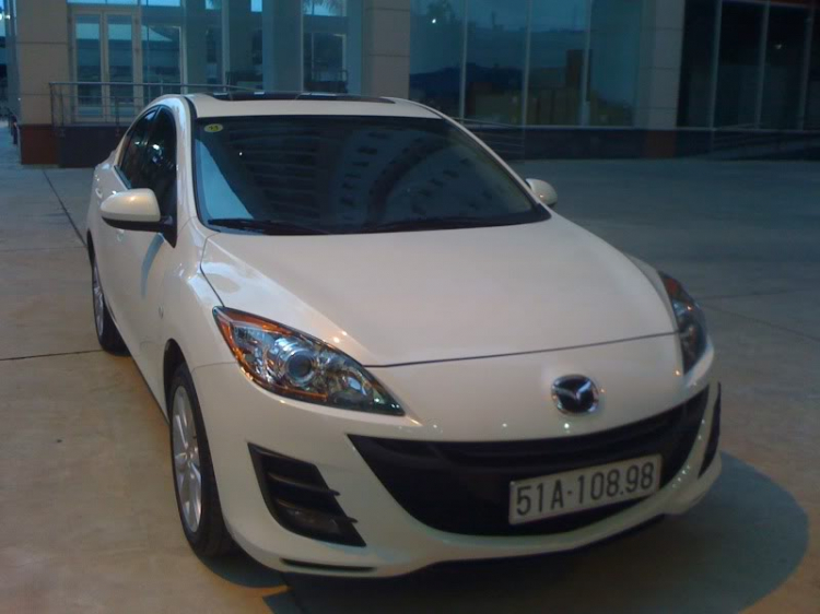 Khoe Mazda 3 2011 trắng ngọc ngà