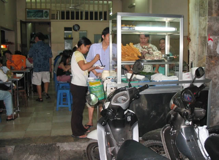 Ăn vặt ở Sài Gòn, làm sao cho "đã"?