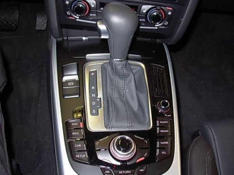 Bim 320i moi hay Audi A5 2010 luot... Bim 320i moi hay Audi A5 2010 luot...