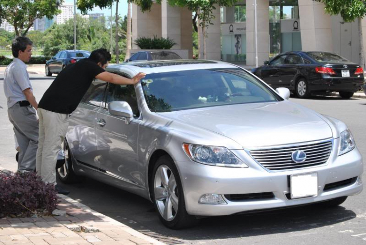 Lexus LS430, LS460/L,  LS600h/L - Im Lặng Là Vàng