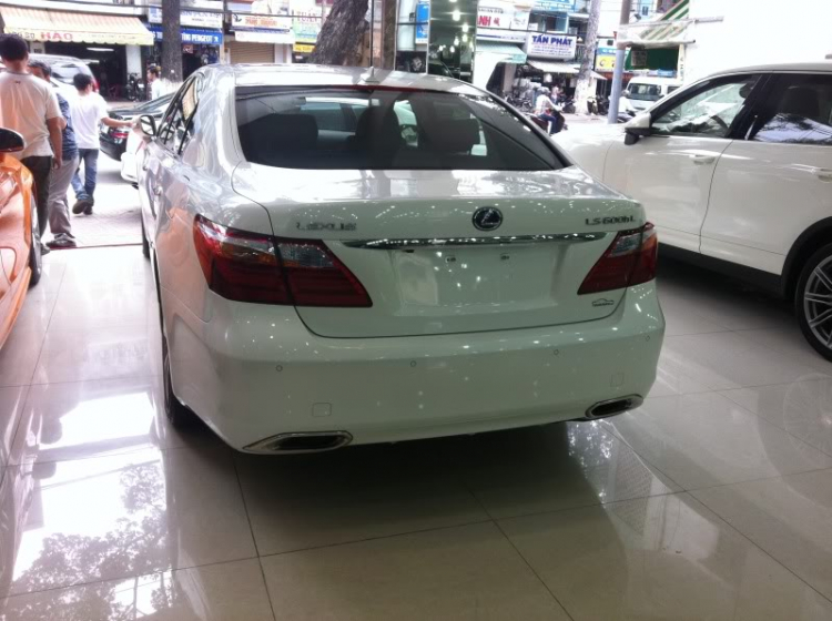 Lexus LS430, LS460/L,  LS600h/L - Im Lặng Là Vàng