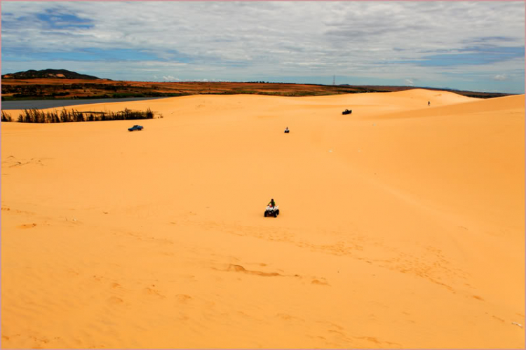 Cùng gia đình dạo chơi đồi cát Phan Thiết