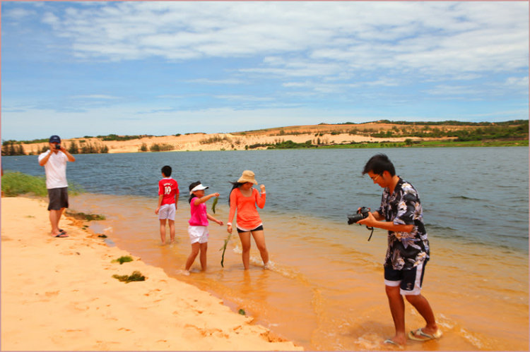 Cùng gia đình dạo chơi đồi cát Phan Thiết