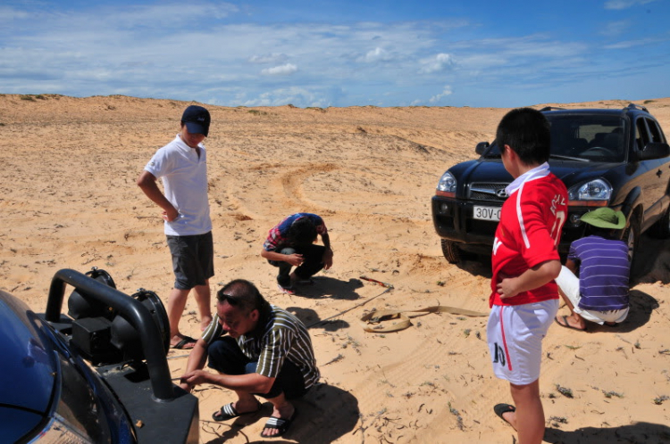 Cùng gia đình dạo chơi đồi cát Phan Thiết Cùng gia đình dạo chơi đồi cát Phan Thiết