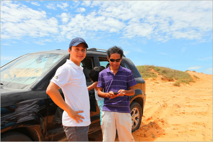 Cùng gia đình dạo chơi đồi cát Phan Thiết Cùng gia đình dạo chơi đồi cát Phan Thiết