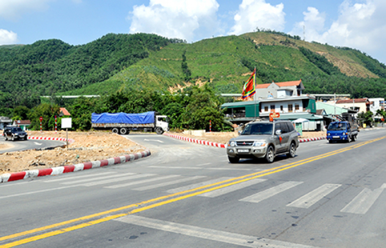 Thắc mắc vạch kẻ chỉ dẫn và bảng chỉ dẫn- Hàng Xanh-HCM Thắc mắc vạch kẻ chỉ dẫn và bảng chỉ dẫn- Hàng Xanh-HCM