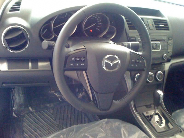 Khoe Mazda 3 2011 trắng ngọc ngà Khoe Mazda 3 2011 trắng ngọc ngà