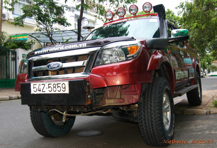 Ford ranger những hình ảnh chuẩn bị cho giải đua xe địa hình vô lăng vàng 2011