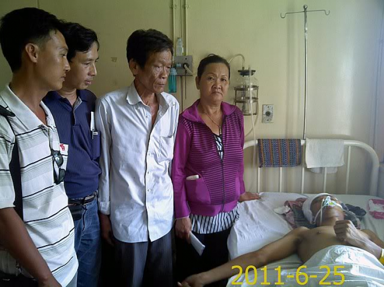 Lá rách đùm lá nát-chung một tay giúp bác thuysinhphu Lá rách đùm lá nát-chung một tay giúp bác thuysinhphu