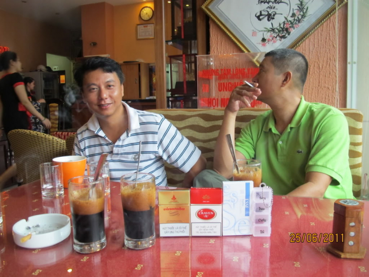 Một vài hình ảnh chuyến đi ủng hộ cuộc thi VOC tại Hà Nội của các thành viên FFC Một vài hình ảnh chuyến đi ủng hộ cuộc thi VOC tại Hà Nội của các thành viên FFC