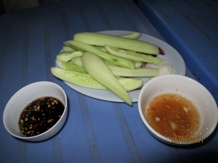 Một vài hình ảnh chuyến đi ủng hộ cuộc thi VOC tại Hà Nội của các thành viên FFC Một vài hình ảnh chuyến đi ủng hộ cuộc thi VOC tại Hà Nội của các thành viên FFC