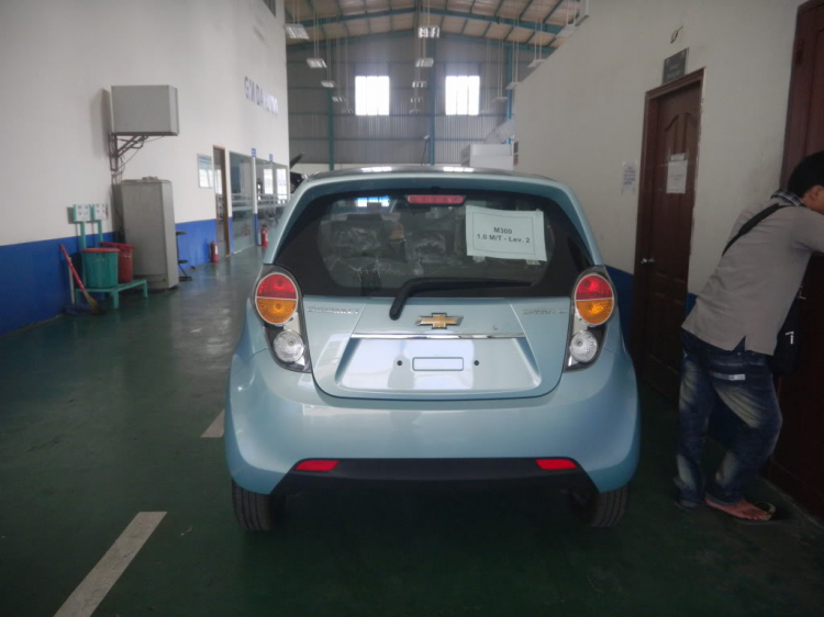 Một số hình ảnh của chevrolet spark 2011 .