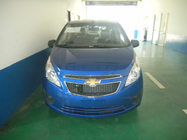 Một số hình ảnh của chevrolet spark 2011 .