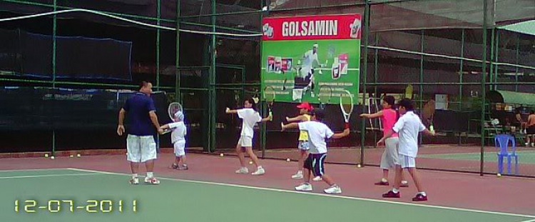 Tập tennis trẻ em..miễn phí..