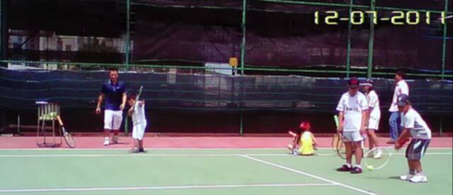 Tập tennis trẻ em..miễn phí..