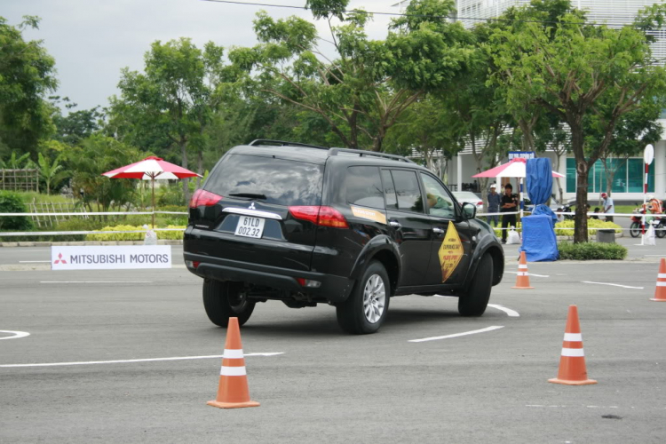 Địa điểm ra mắt Pajero Sport : Khu Hồ Bán Nguyệt QK7 Q7 Địa điểm ra mắt Pajero Sport : Khu Hồ Bán Nguyệt QK7 Q7