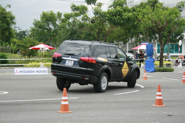 Địa điểm ra mắt Pajero Sport : Khu Hồ Bán Nguyệt QK7 Q7