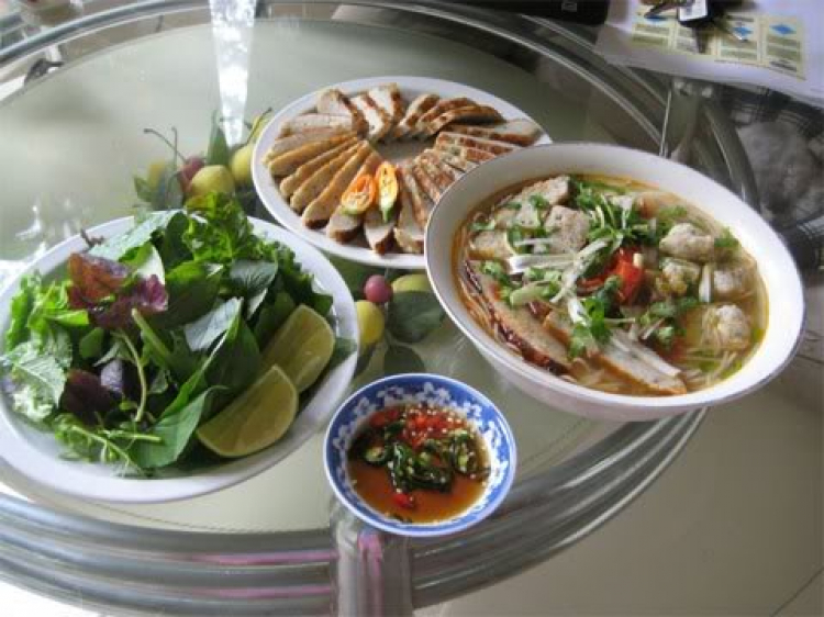 MỘT LẦN XUYÊN VIỆT MỘT LẦN XUYÊN VIỆT