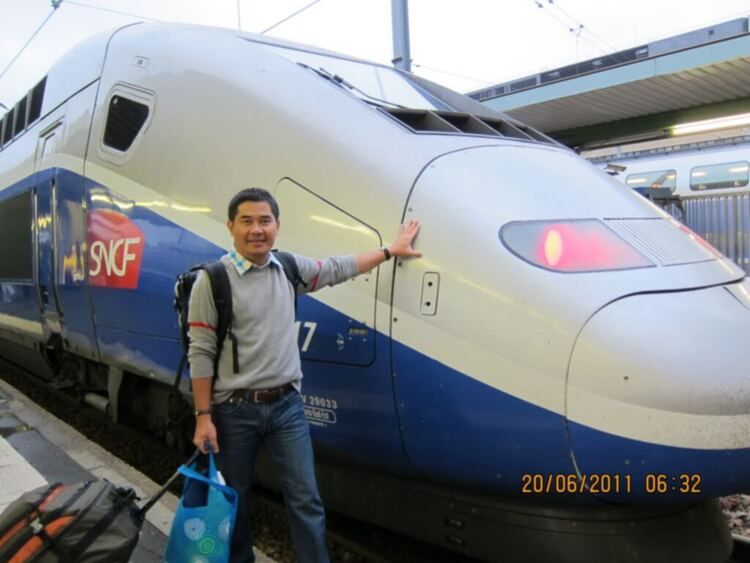 HFC: phóng sự ảnh chinh phục Paris + Geneva & Amsterdam (trang 6) HFC: phóng sự ảnh chinh phục Paris + Geneva & Amsterdam (trang 6)