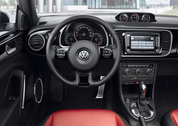 Volkswagen New Beetle 2012