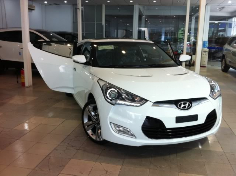 Hyundai Veloster đã về đến Hyundai Tiên Phong