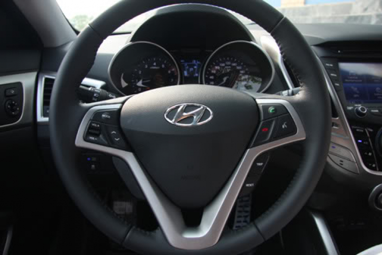 Hyundai Veloster đã về đến Hyundai Tiên Phong