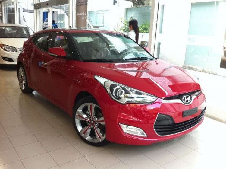 Hyundai Veloster đã về đến Hyundai Tiên Phong