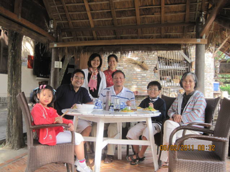 XUÂN 2011 – Thỏa chí tang bồng cùng “Hoa và Biển” XUÂN 2011 – Thỏa chí tang bồng cùng “Hoa và Biển”