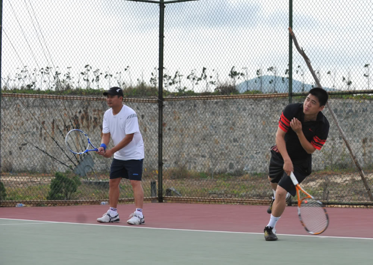 Hình ảnh giải Tennis SFC CUP 2011 - Hội tụ 3 miền SFC tại Lăng Cô Huế