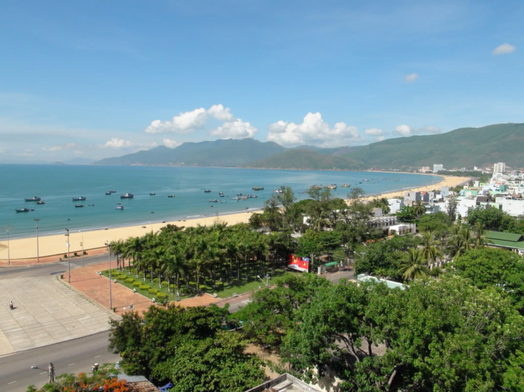 Tường thuật trực tiếp "Hành trình SFC hội tụ 3 miền"- Lăng Cô, 7/2011 (liên tục cập nhật) Tường thuật trực tiếp "Hành trình SFC hội tụ 3 miền"- Lăng Cô, 7/2011 (liên tục cập nhật)