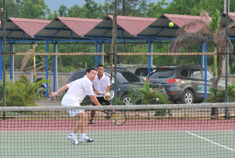 Hình ảnh giải Tennis SFC CUP 2011 - Hội tụ 3 miền SFC tại Lăng Cô Huế