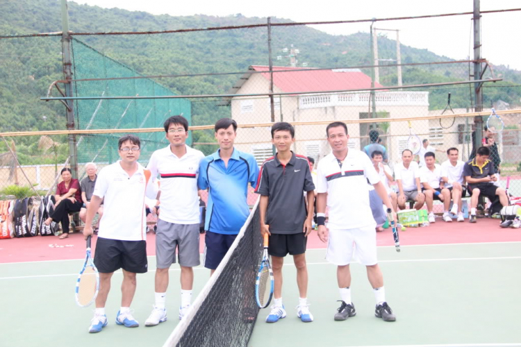 Hình ảnh giải Tennis SFC CUP 2011 - Hội tụ 3 miền SFC tại Lăng Cô Huế