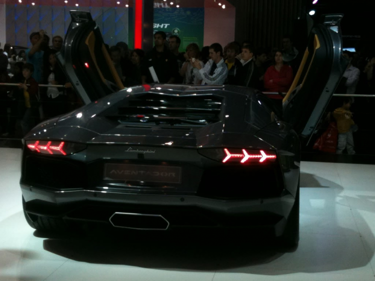 Lamborghini Aventador ở Melbourne MotorShow 2011