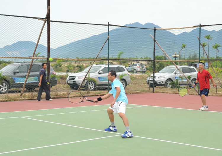 Hình ảnh giải Tennis SFC CUP 2011 - Hội tụ 3 miền SFC tại Lăng Cô Huế