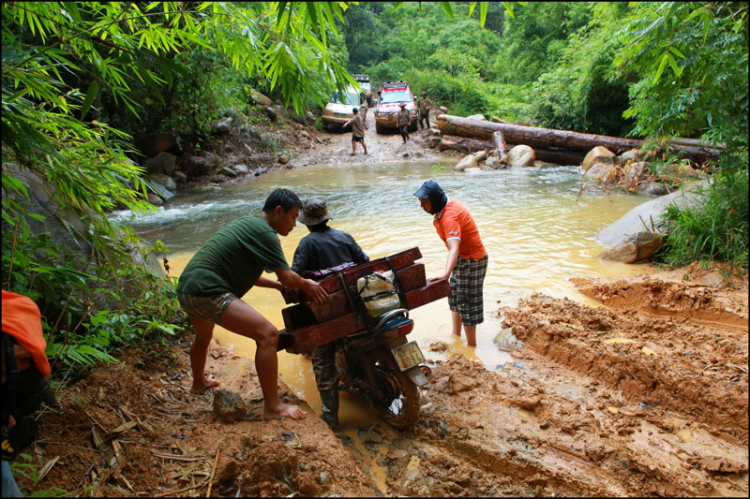 3 NGÀY, 2 ĐÊM HÀNH XÁC TRÊN ĐƯỜNG RỪNG TỪ DI LINH XUỐNG PHAN THIẾT!