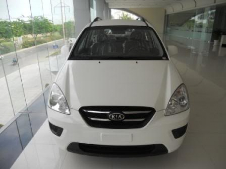 Nhờ Các Bác Tư Vấn Dùm Em Mua Con Kia Carens cái !!! Nhờ Các Bác Tư Vấn Dùm Em Mua Con Kia Carens cái !!!