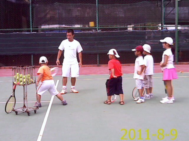 Tập tennis trẻ em..miễn phí..