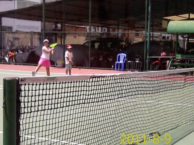 Tập tennis trẻ em..miễn phí..