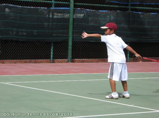 Tập tennis trẻ em..miễn phí..