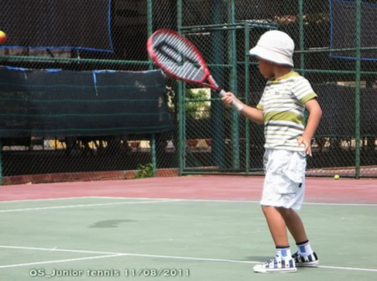 Tập tennis trẻ em..miễn phí..