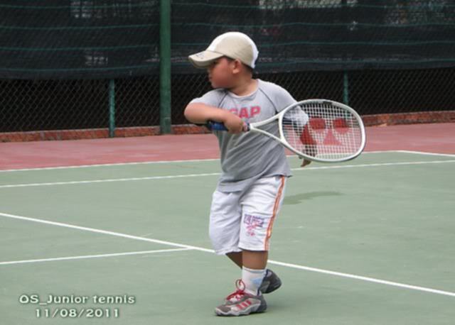 Tập tennis trẻ em..miễn phí..