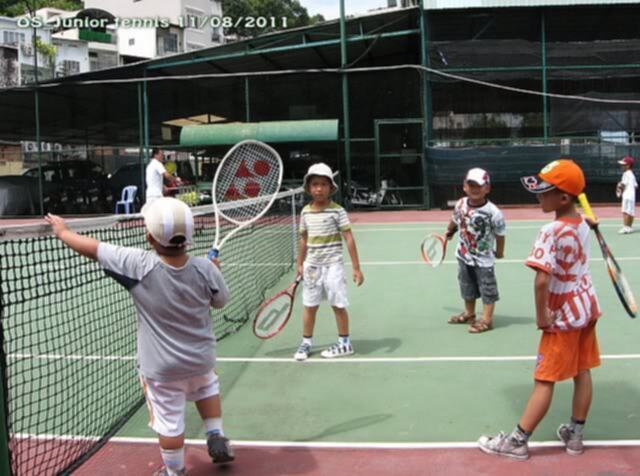 Tập tennis trẻ em..miễn phí..