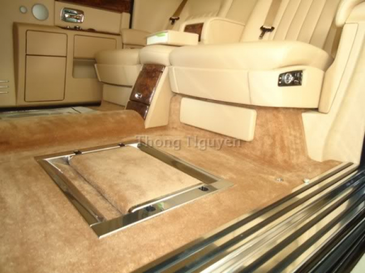 Sang trọng cùng Rolls-Royce Phantom phiên bản EWB!