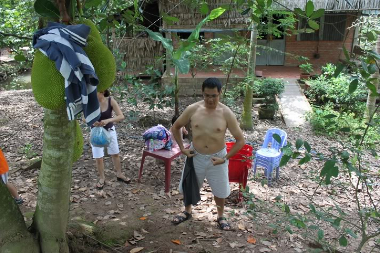 POST MẤY CÁI HÌNH THAM QUAN BẾN TRE, HÂM NÓNG TÍ NÀO (đã có hàng trang 2)