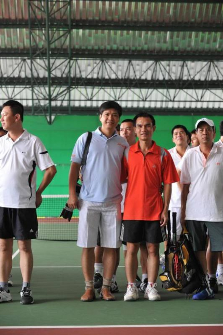 HÌNH ẢNH THI ĐẤU GIẢI TENNIS GIAO LƯU CÁC CHI HỘI OS LẦN II – BÌNH DƯƠNG 14/08/2011