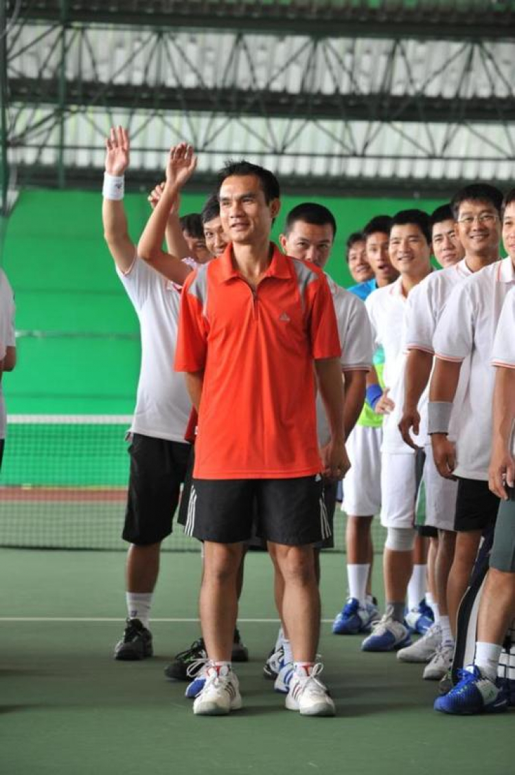 HÌNH ẢNH THI ĐẤU GIẢI TENNIS GIAO LƯU CÁC CHI HỘI OS LẦN II – BÌNH DƯƠNG 14/08/2011