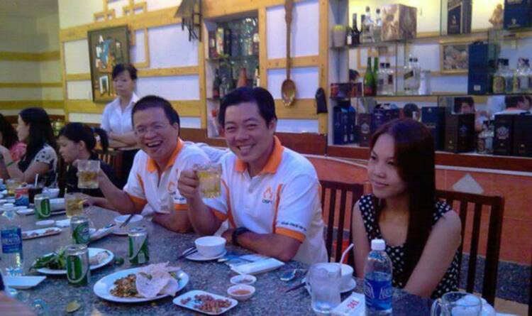 Chúc Mừng FI_Tennis đoạt giải III - OS Tennis 2011 - Offline đi các bác ơi! Chúc Mừng FI_Tennis đoạt giải III - OS Tennis 2011 - Offline đi các bác ơi!
